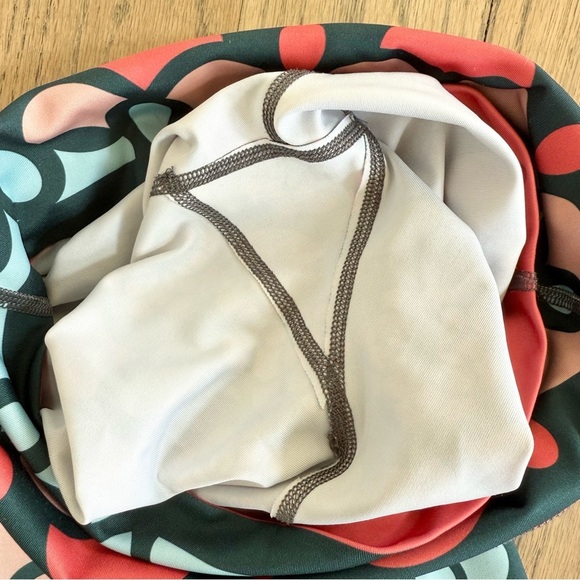 Hadley Pollet Women’s Peach Zinnia Oasis Leggings Size Small - Picture 10 of 10